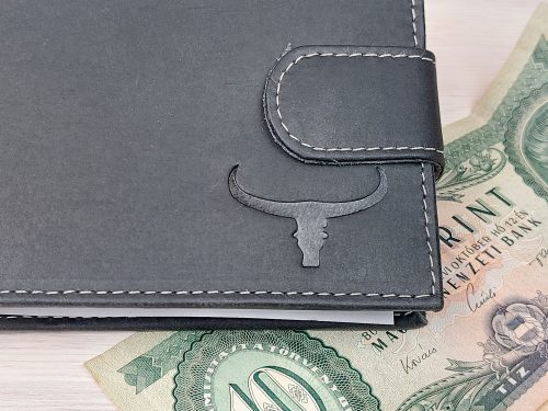 FÉRFI BŐR PÉNTÁRCA BUFFALO WILD FEKETE SZÍNBEN,  EREDETI DÍSZDOBOZBAN (RFID VÉDELEMMEL)